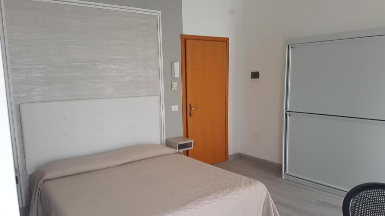 Albergo Paris Sottomarina Ngoại thất bức ảnh