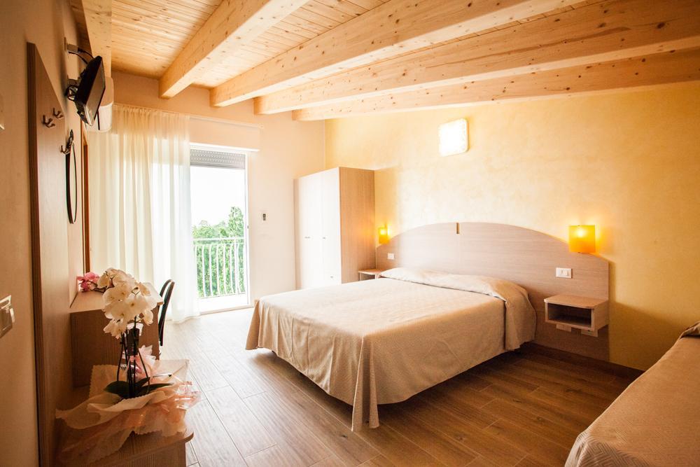 Albergo Paris Sottomarina Ngoại thất bức ảnh