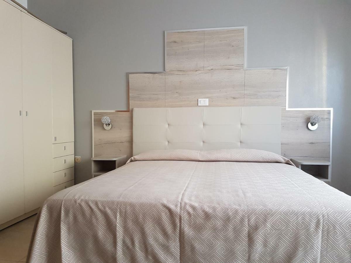 Albergo Paris Sottomarina Ngoại thất bức ảnh